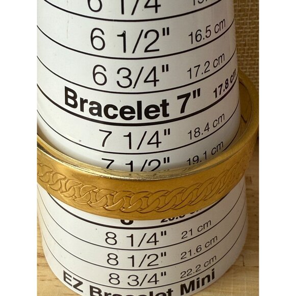 Marc Jacobs Gold Tone Bangle Bracelet With Braided Etched Design - 7" Medium Fit - Picture 5 of 16